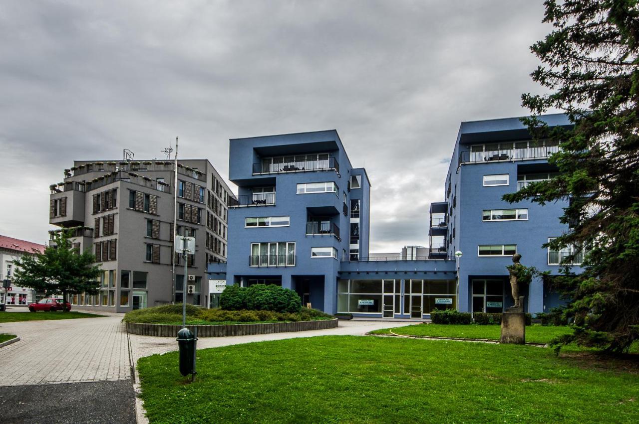 Hotel 99 Chomutov Exteriör bild