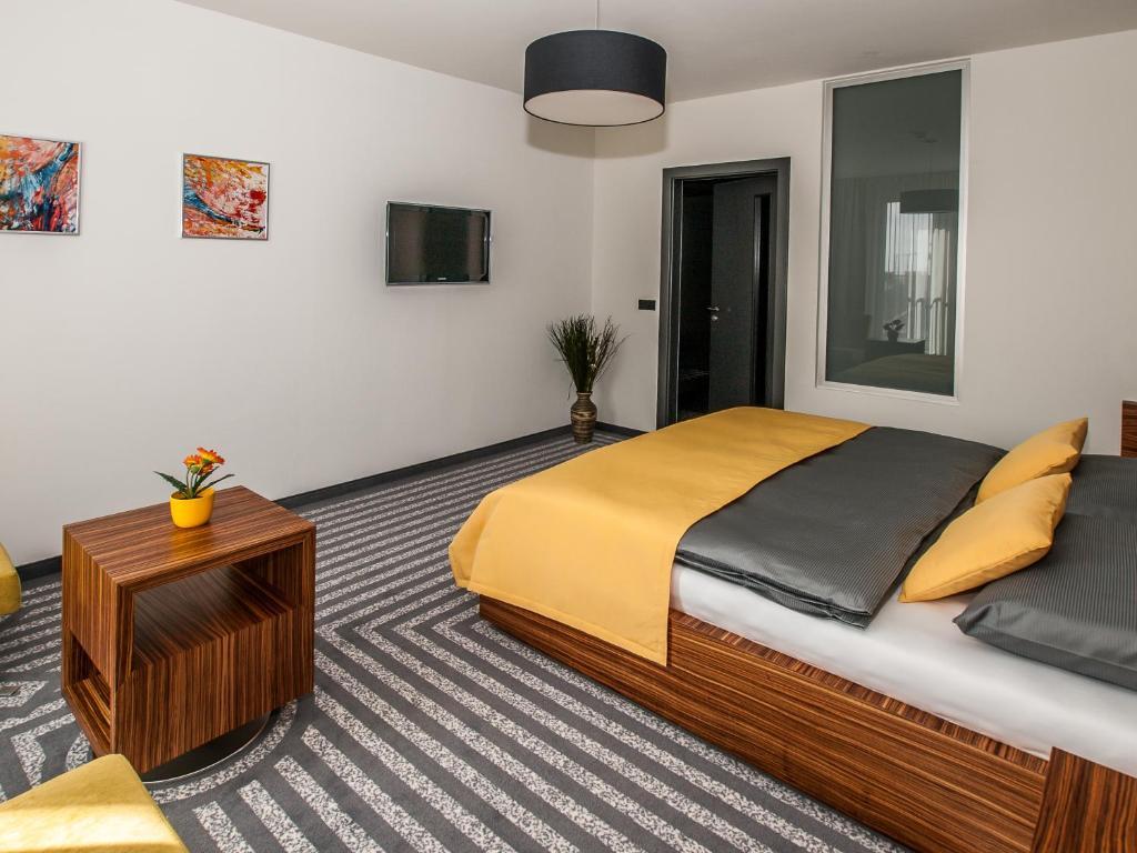 Hotel 99 Chomutov Rum bild